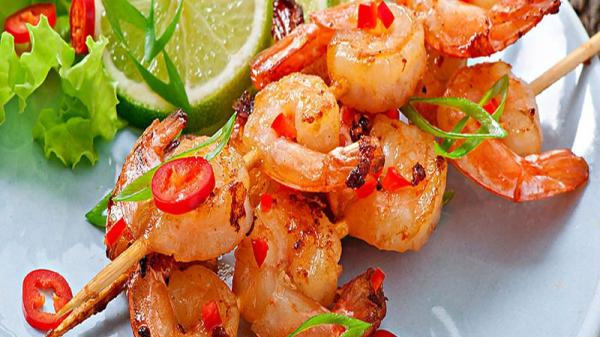 How many prawns should you get per person?